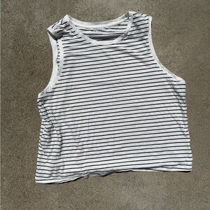Old Navy XXL Tall White & Navy Striped Tank (Bestee)